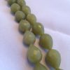 Piedra jade olivo con forma de gota facetada, 12x16