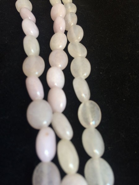 Piedra jade lavanda con forma ovalada lisa, 10x8mm