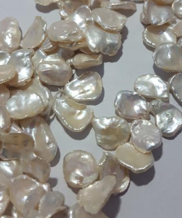 Perla Keshi cultivada blanco marfil