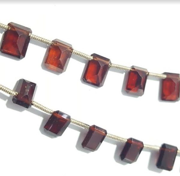 Granate rectangular facetado 7x5x4 mm