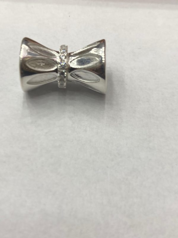 BROCHE BARRIL CON CIRCONES